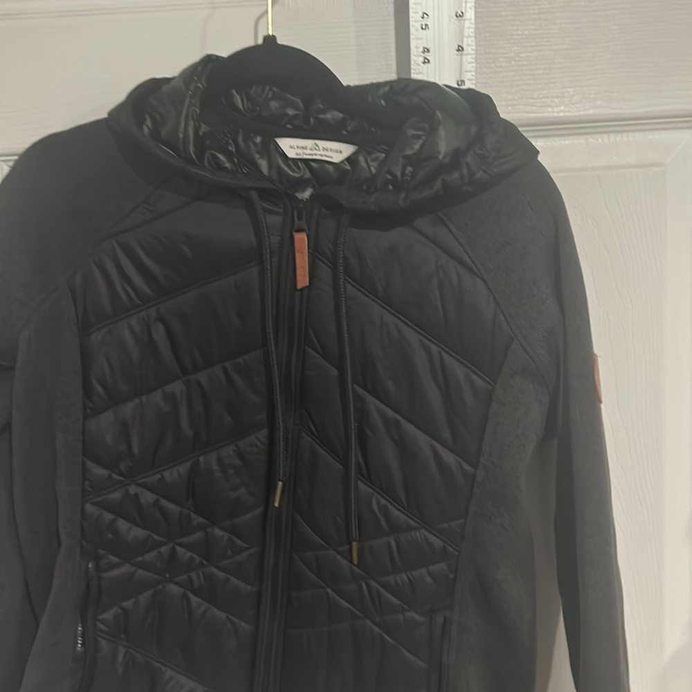 Alpine Black Puffer Jacket Versatile Outerwear Ta… - image 8